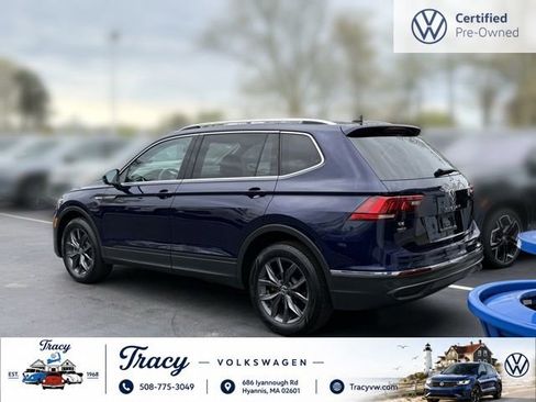Certified 2023 Volkswagen Tiguan SE w/ Panoramic Sunroof Package FWD image 9