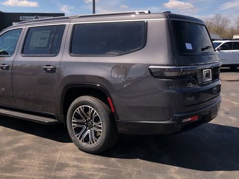 New 2026 Jeep Grand Wagoneer L 4WD image 5