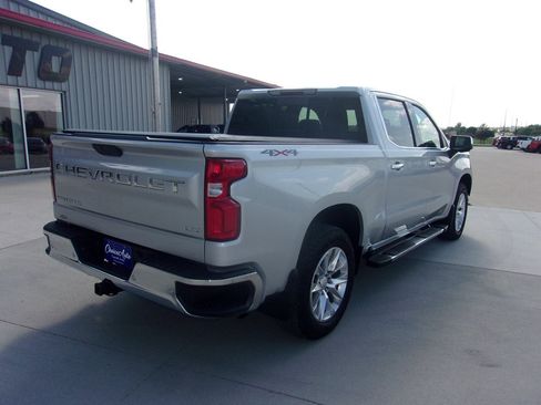 Used 2021 Chevrolet Silverado 1500 LTZ AWD/4WD image 3
