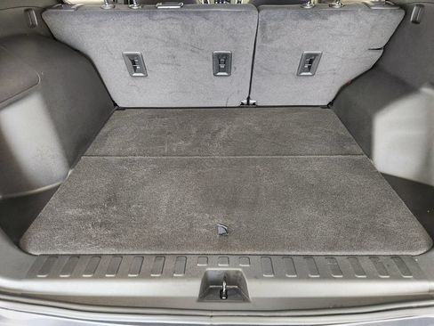 Used 2023 Chevrolet Equinox LT w/ Driver Convenience Package AWD/4WD image 33