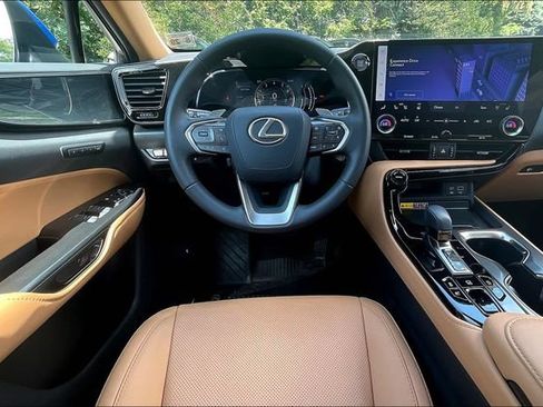 Used 2025 Lexus NX 350 AWD w/ Premium Package image 8