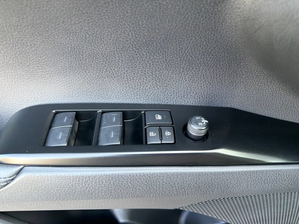 Used 2026 Toyota Camry XSE FWD image 33
