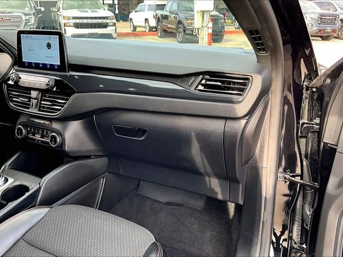 Used 2024 Ford Escape ST-Line image 18