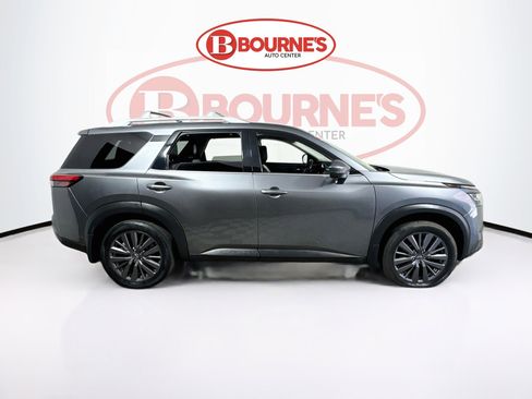 Used 2023 Nissan Pathfinder SL w/ SL Premium Package AWD/4WD image 12