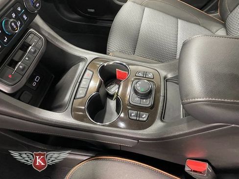 Used 2023 GMC Acadia AT4 AWD/4WD image 18