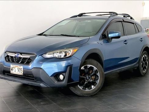Used 2021 Subaru Crosstrek 2.0i Premium w/ Moonroof Package AWD/4WD image 1