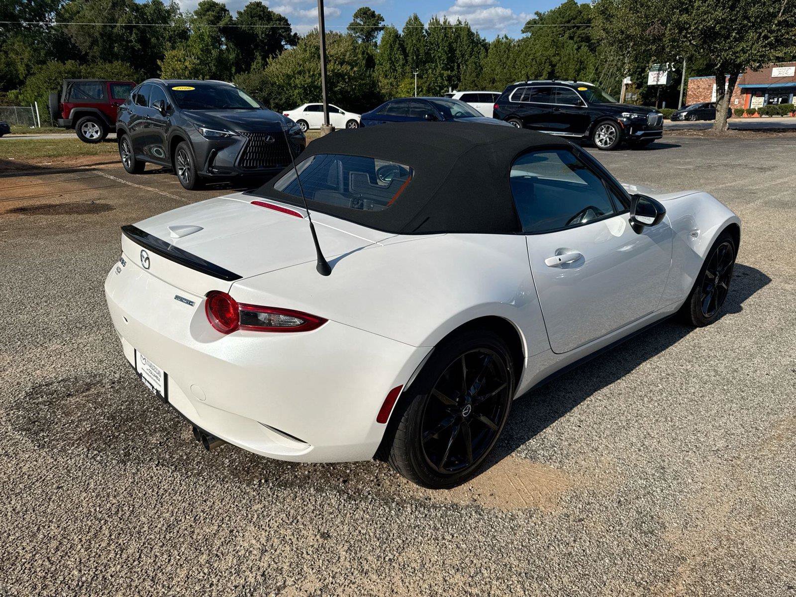 Certified 2023 MAZDA MX-5 Miata Club RWD image 22