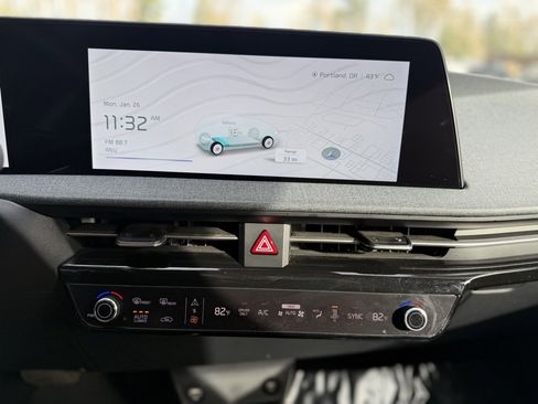 Used 2024 Kia EV6 Wind image 38