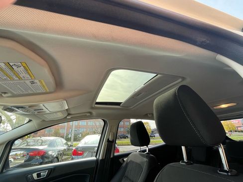 Used 2018 Ford EcoSport SE image 18