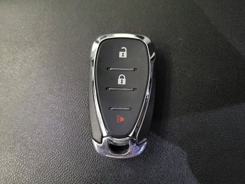 Used 2020 Chevrolet Equinox LS w/ LS Convenience Package FWD image 32