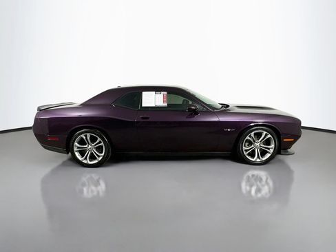 Used 2022 Dodge Challenger R/T RWD image 7