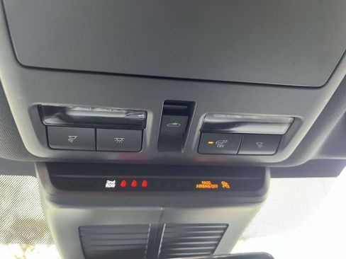 Used 2025 MAZDA CX-70 3.3 Turbo w/ Premium Plus Pkg image 38