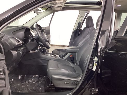 Used 2023 Subaru Forester Premium image 12