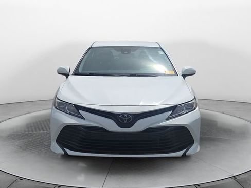 Used 2020 Toyota Camry LE FWD image 8