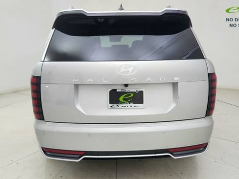 Used 2026 Hyundai Palisade Calligraphy FWD image 5