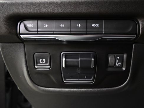 Certified 2025 Cadillac Escalade Premium Luxury image 25