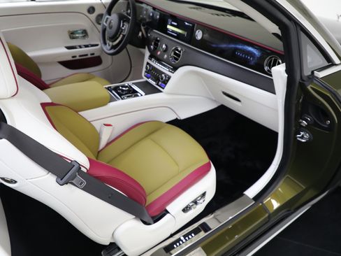 Certified 2025 Rolls-Royce Spectre w/ Spectre Launch Package AWD/4WD image 18