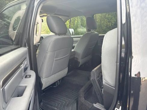 Used 2017 RAM 2500 Big Horn w/ Sport Appearance Group AWD/4WD image 13
