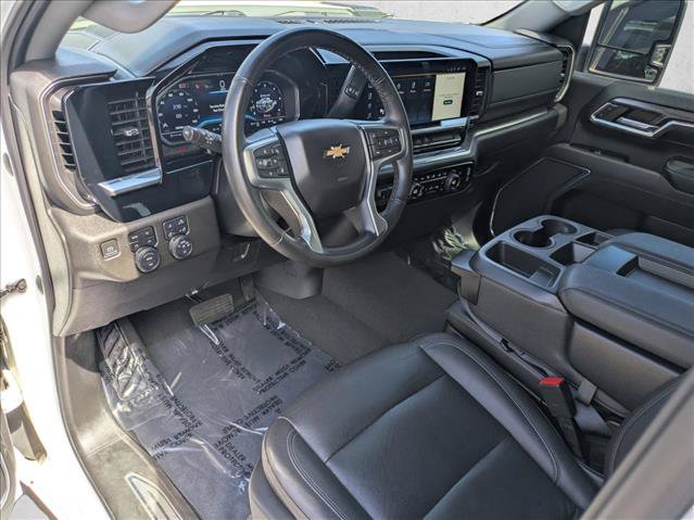 Used 2024 Chevrolet Silverado 2500 LTZ AWD/4WD image 9