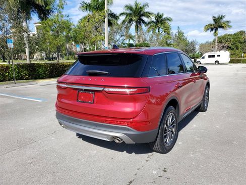 Certified 2022 Lincoln Corsair AWD w/ Equipment Group 101A image 4