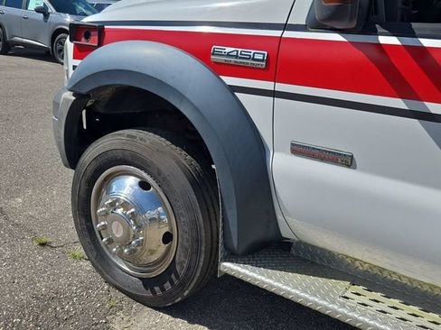 Used 2007 Ford F450 2WD Regular Cab Super Duty image 10