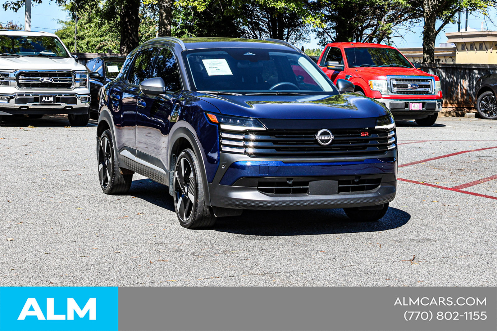 Used 2025 Nissan Kicks SR AWD/4WD image 5
