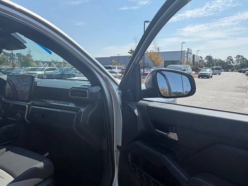 Used 2024 Toyota Tacoma TRD Sport RWD image 35
