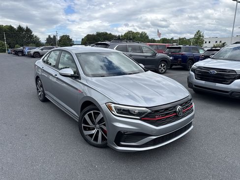 Used 2020 Volkswagen Jetta GLI FWD image 18