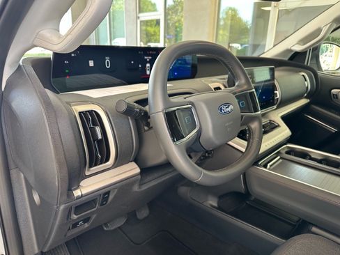 Certified 2025 Ford Expedition Max Active RWD image 18