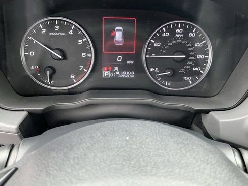 Used 2024 Subaru Crosstrek 2.0i Premium image 31