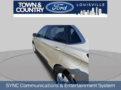 Used 2018 Ford Edge SEL FWD image 6