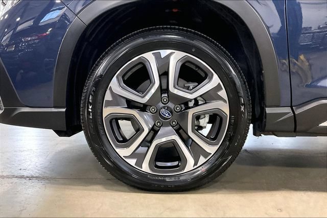 Used 2025 Subaru Ascent Touring AWD/4WD image 9