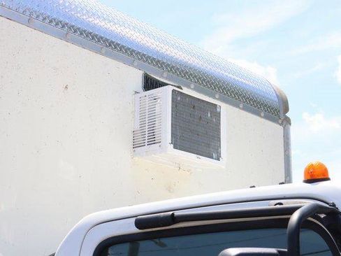 Used 2024 Chevrolet Low Cab Forward image 9