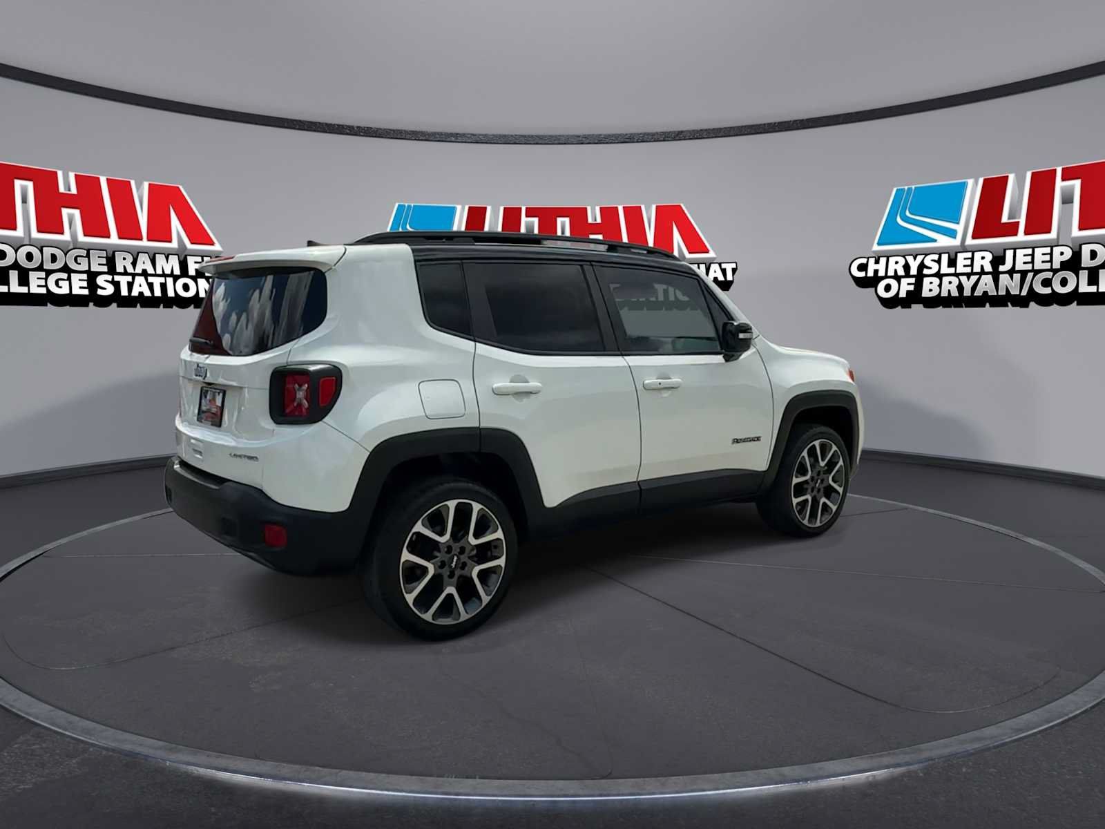 Used 2022 Jeep Renegade Limited w/ Sun, Sound & Wheels Group AWD/4WD image 8