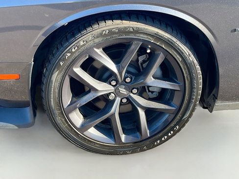 Used 2022 Dodge Challenger R/T w/ Blacktop Package image 28