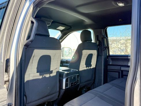 Used 2017 Ford F150 XLT w/ Equipment Group 302A Luxury image 19