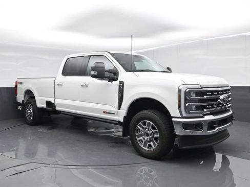 Used 2024 Ford F250 Lariat w/ Lariat Ultimate Package AWD/4WD image 2