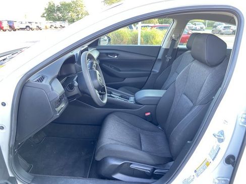 Used 2025 Honda Accord LX image 34