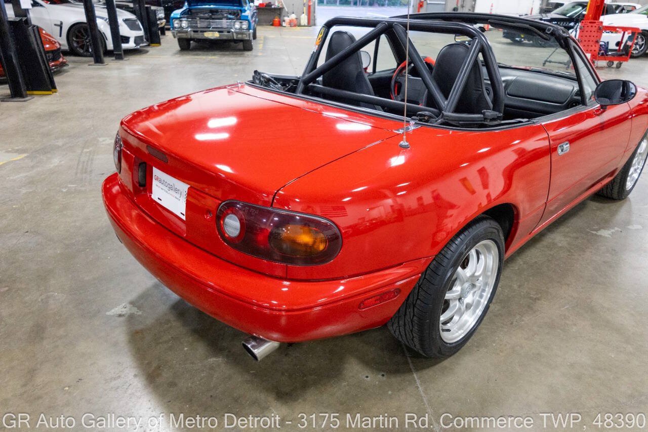 Used 1996 MAZDA MX-5 Miata RWD image 14