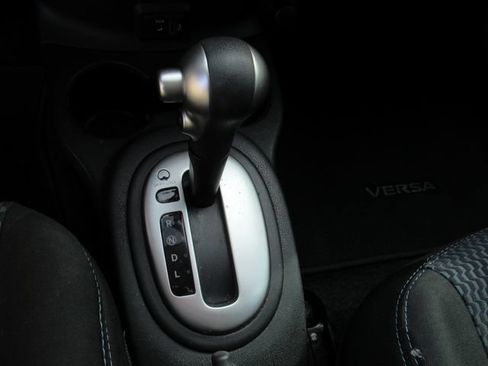 Used 2018 Nissan Versa Note SV FWD image 25