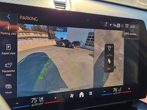 Used 2025 BMW X2 xDrive28i w/ Premium Package image 19