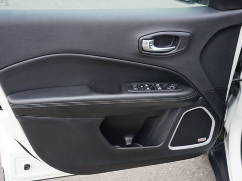 Used 2019 Jeep Compass High Altitude AWD/4WD image 14