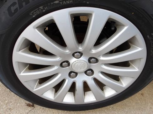 Used 2012 Buick Regal Leather image 23