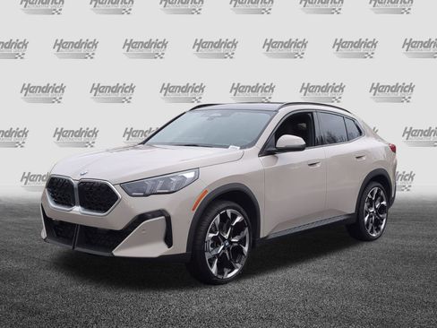 Used 2026 BMW X2 xDrive28i w/ Technology Package AWD/4WD image 5