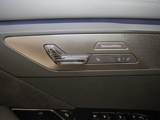 Used 2027 BMW i7 xDrive50 AWD/4WD image 12