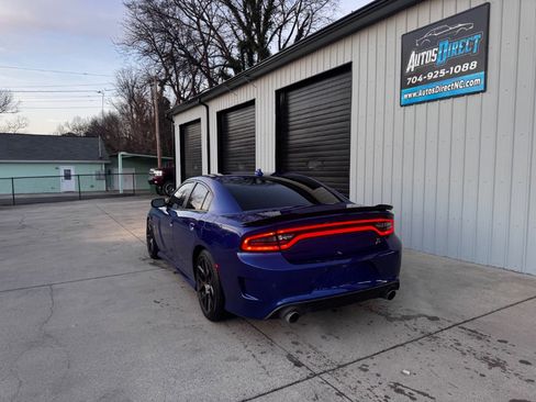 Used 2019 Dodge Charger Scat Pack w/ Technology Group image 16