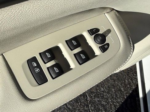 Certified 2024 Volvo S60 B5 Plus image 14