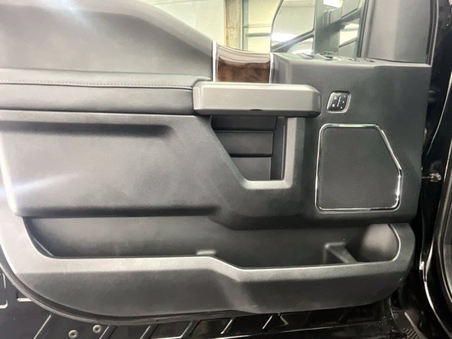 Used 2017 Ford F250 Platinum w/ Platinum Ultimate Package AWD/4WD image 14