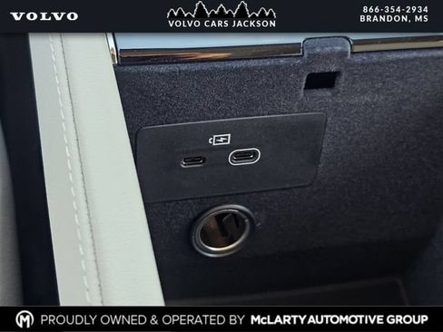 New 2026 Volvo XC90 B6 Ultra w/ Protection Package AWD/4WD image 23