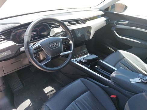 Used 2024 Audi Q8 e-tron Premium Plus w/ Premium Plus Package AWD/4WD image 5